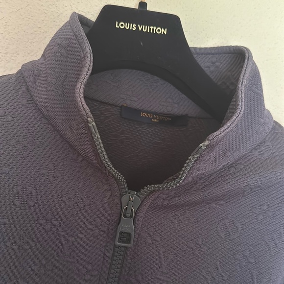 Louis Vuitton Sweater - Picture 3 of 5